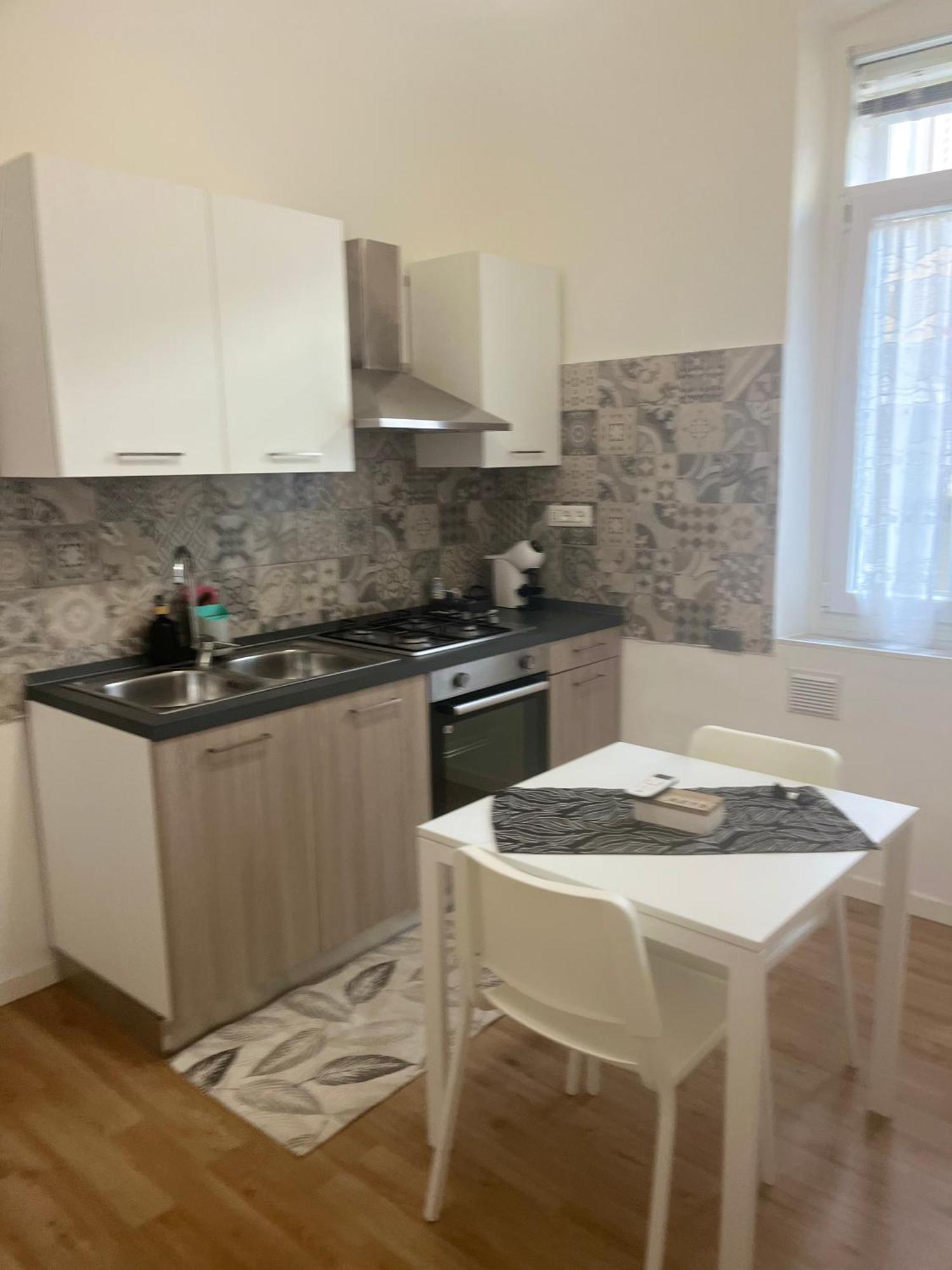 Appartamento Revoltella16 Триест Экстерьер фото